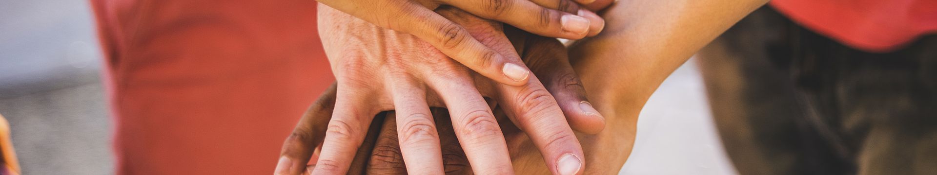 المعلومات والمشورة للاجئين