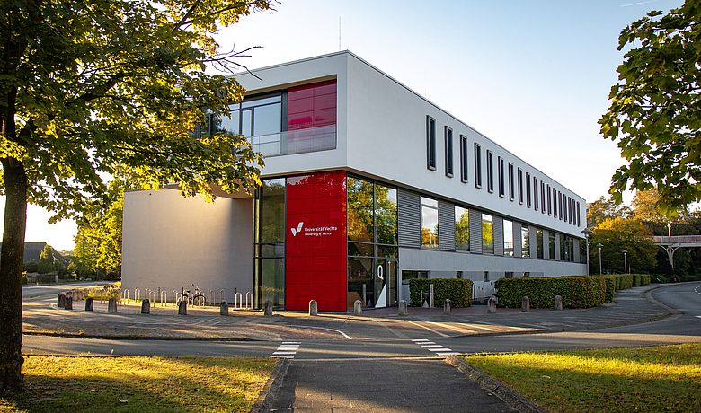 Außenansicht des Q-Gebäudes der Universität Vechta