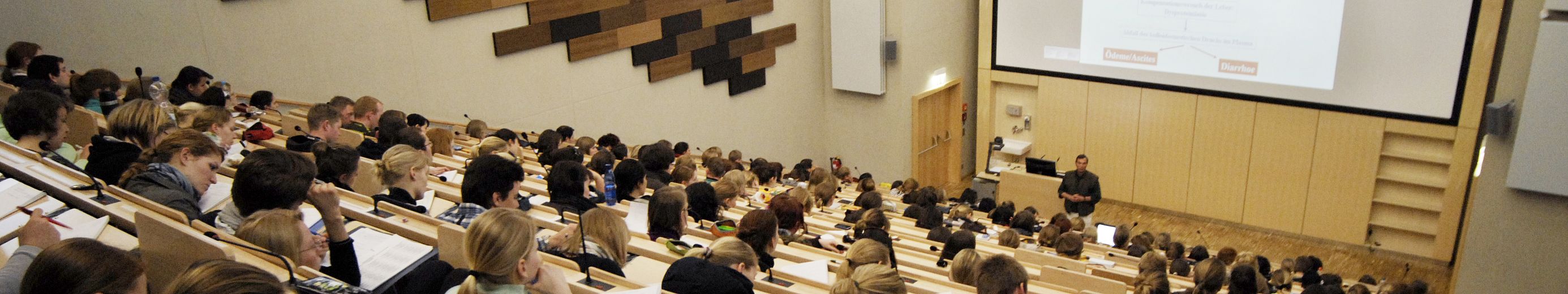 University of Veterinary Medicine Hannover, Foundation